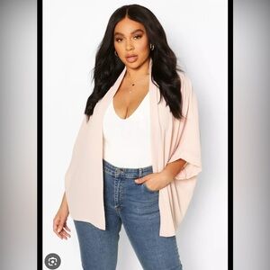 Boohoo Plus Woven Kimono - US 16